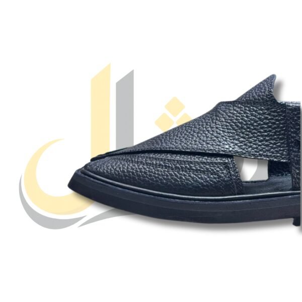 Black Doted Takidar Medium Sole Peshawari Chappal